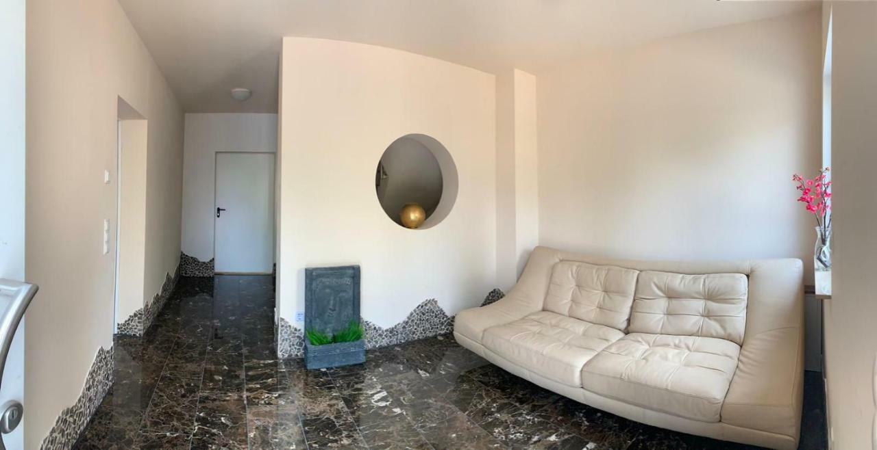 Villa-Seerose ケルン エクステリア 写真